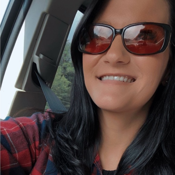 Meet your Posher, Jackie - Picture 1 of 1